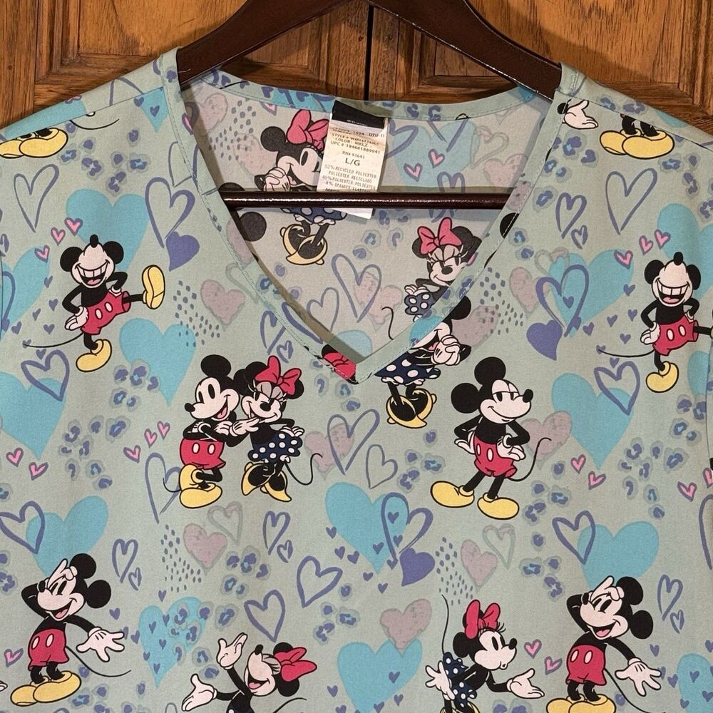 Disney Mickey & Minnie Top Womens L Multicolor Poly Blend Scrubs 4 Pocket V-Neck